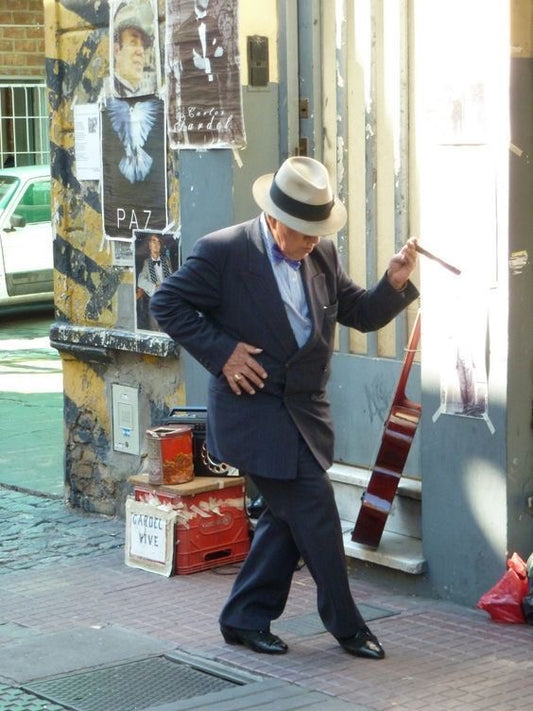 10 Italian Habits To Add To Your Day